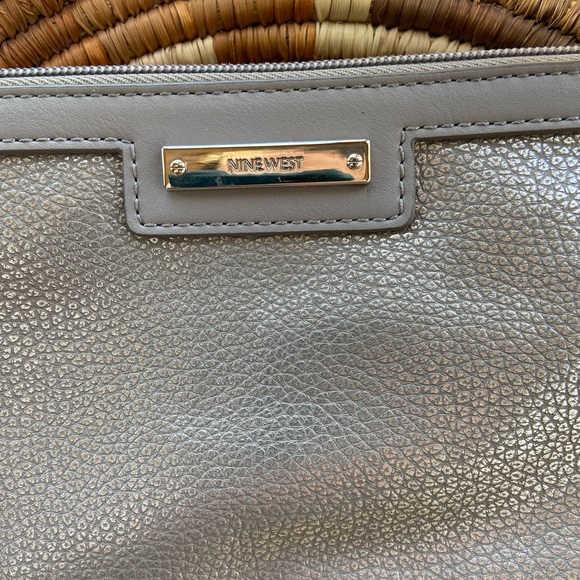 Nine West silver clutch - Picture 3 of 6
